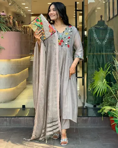 Chinon Kurta & Bhagalpuri Dupatta
