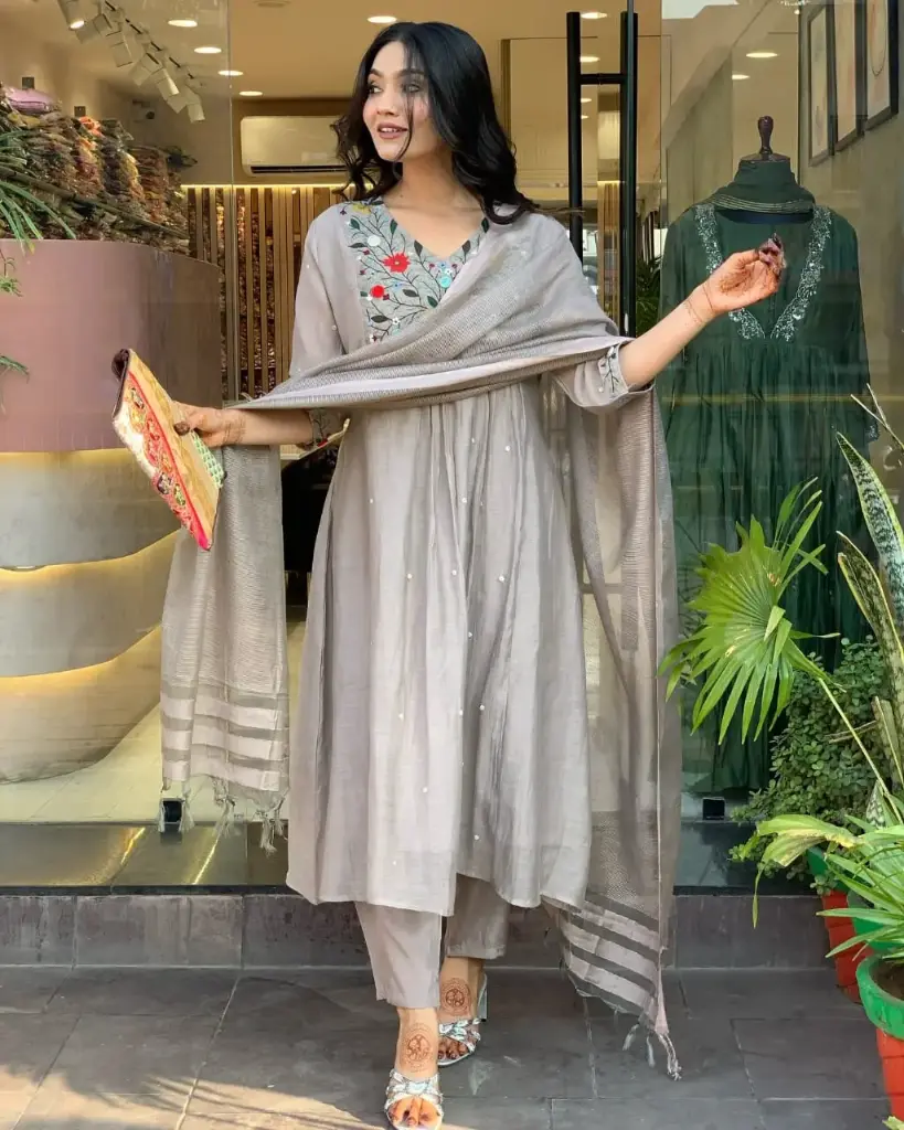 Chinon Kurta & Bhagalpuri Dupatta