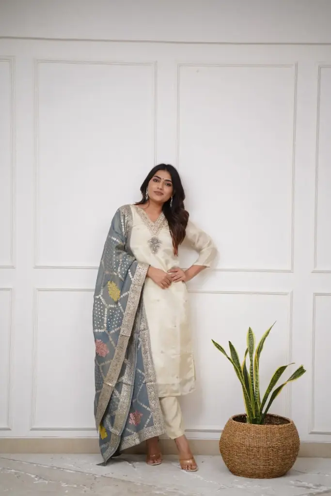 EMBROIDED CHANDERI SILK KURTA