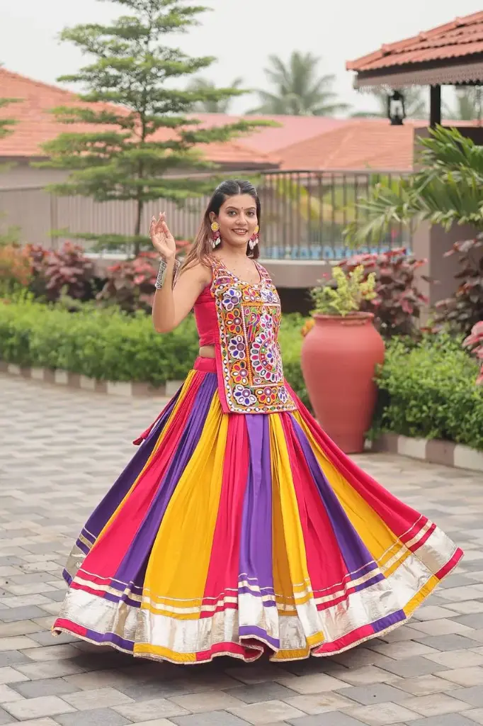 GAMTHI WORK WITH REAL MIRROR (CHANIYA CHOLI)