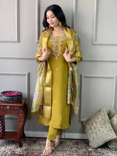[HEVISHI/APOORVA] EMBROIDED CHANDERI KURTA SETS