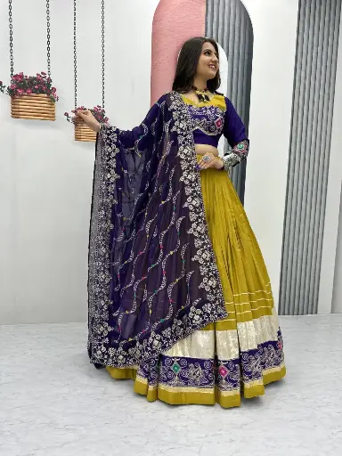 [R2313] CHANIYA CHOLI (COTTON)